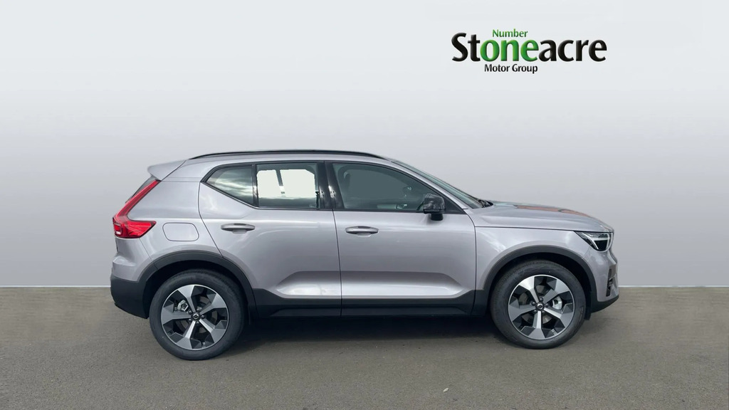 Volvo XC40 2.0 B3p Plus Dark  #2