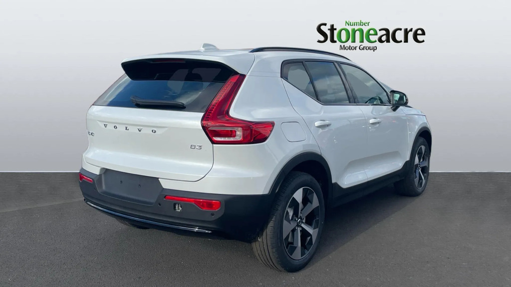Volvo XC40 2.0 B3p Plus Dark  #2