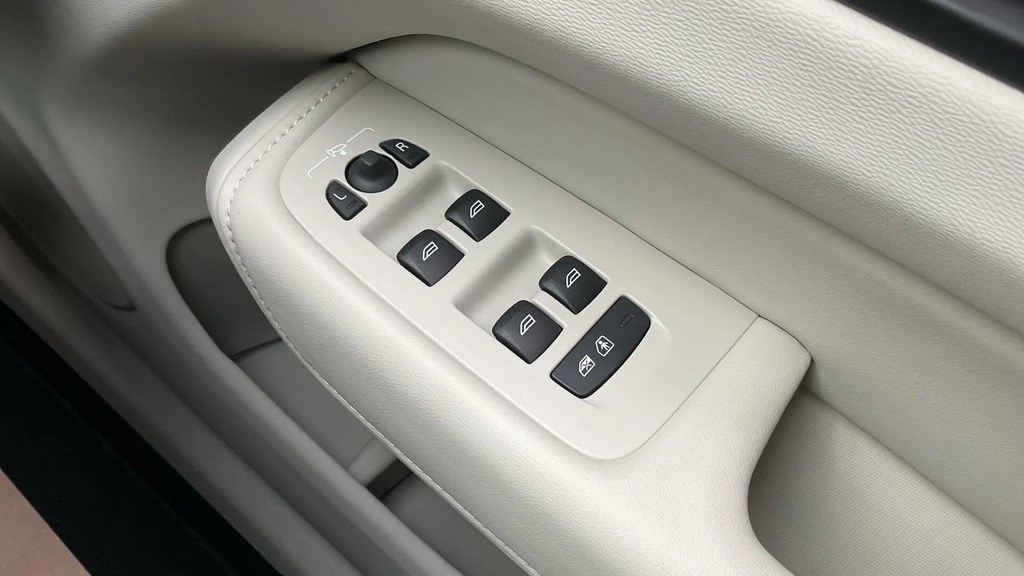 Volvo XC60 Ultra #22
