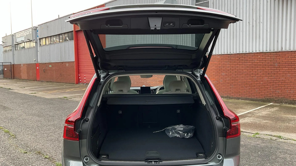 Volvo XC60 Ultra #13
