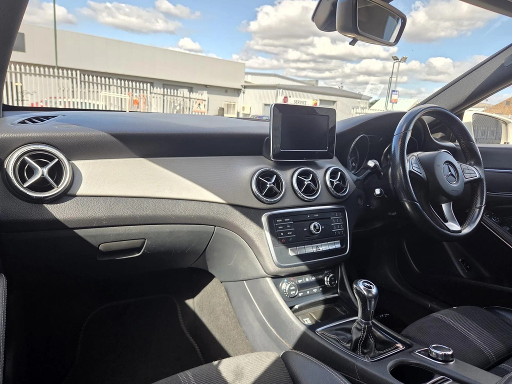 Mercedes-Benz CLA Class Coupe White #12