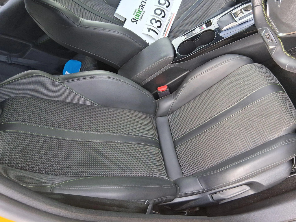 Peugeot e-208 Gt Black #14