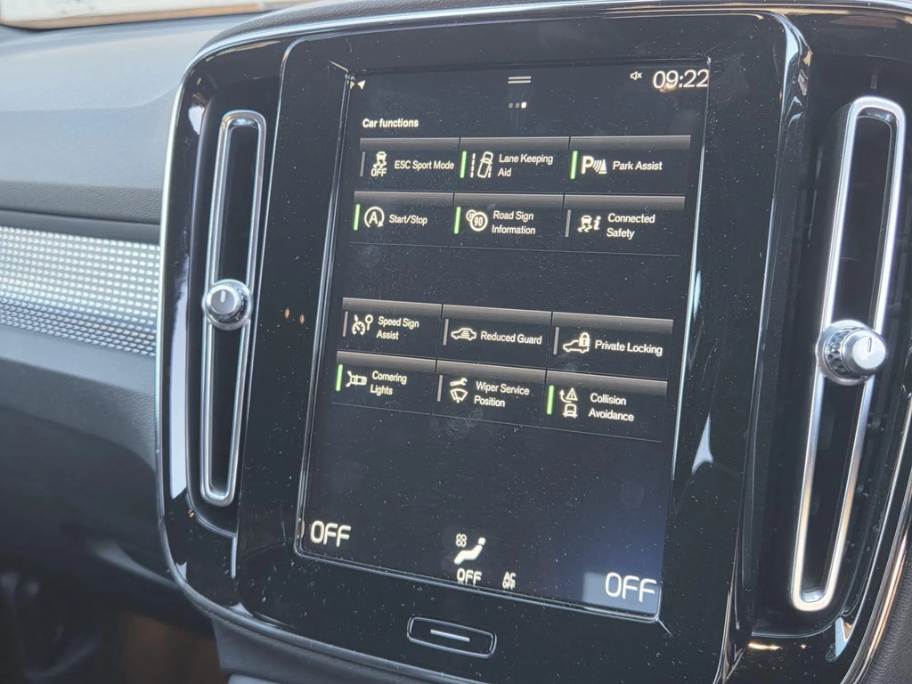 Volvo XC40 R-design Black #28