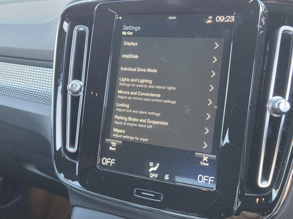 Volvo XC40 R-design Black #27
