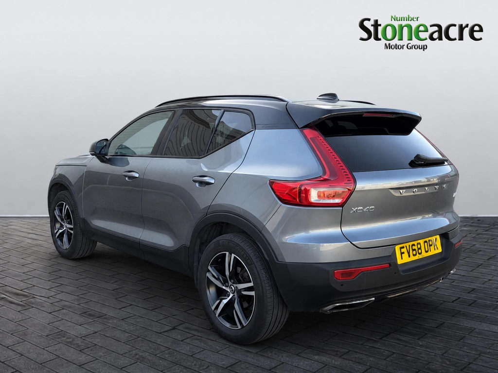 Volvo XC40 Suv #4