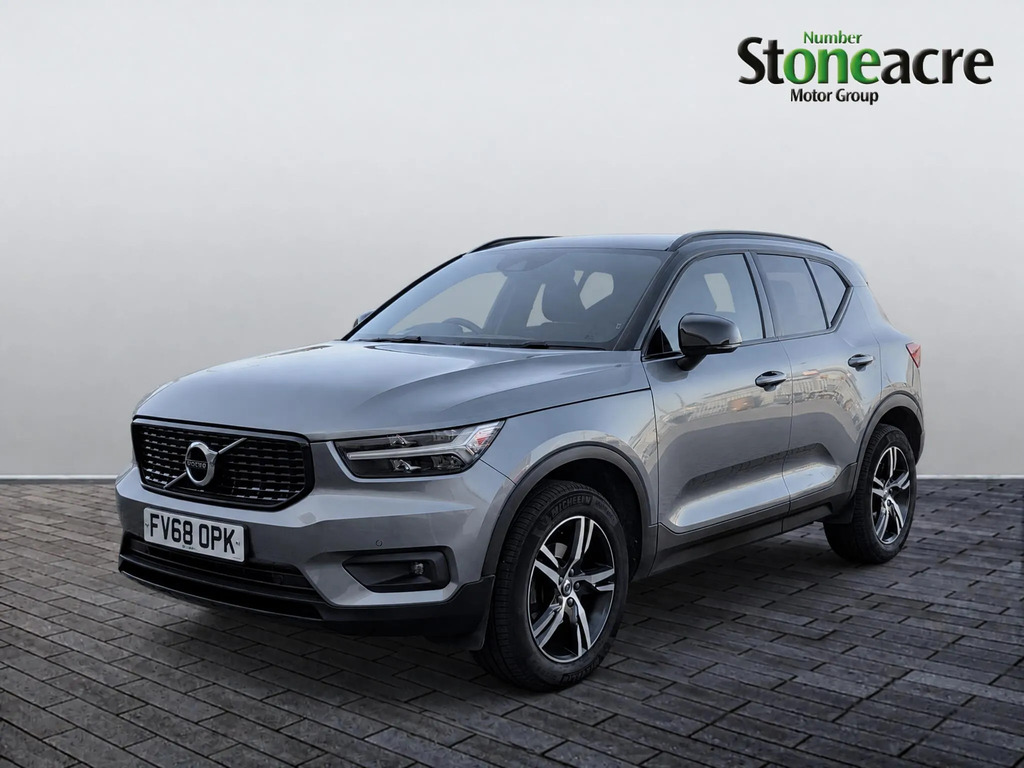 Volvo XC40 Suv #3