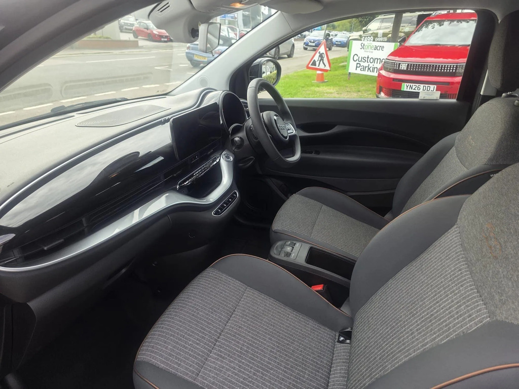 Fiat 500E C 42Kwh Red Red #13