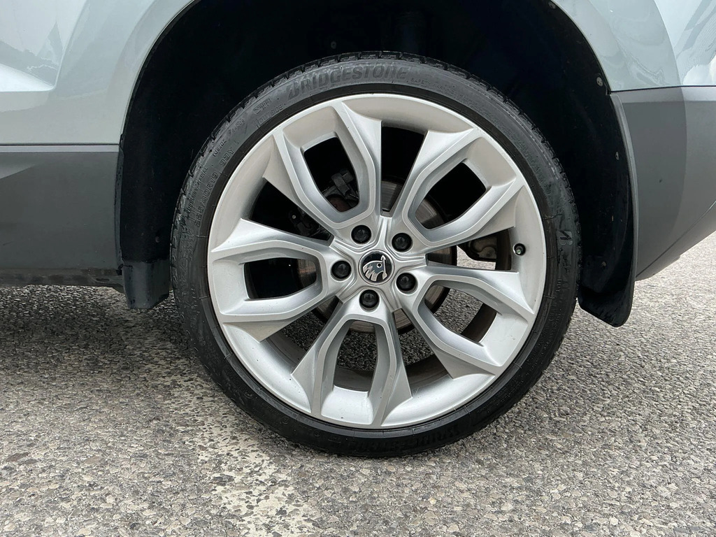 Skoda Karoq Se Technology Black #14