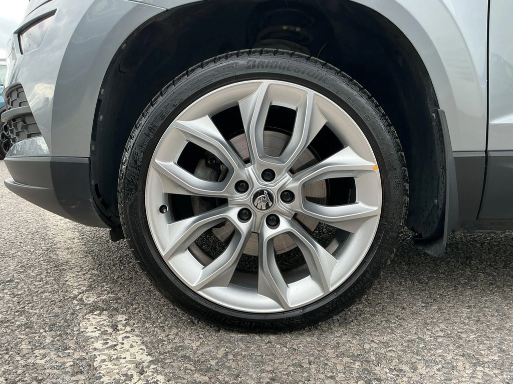Skoda Karoq Se Technology Black #13