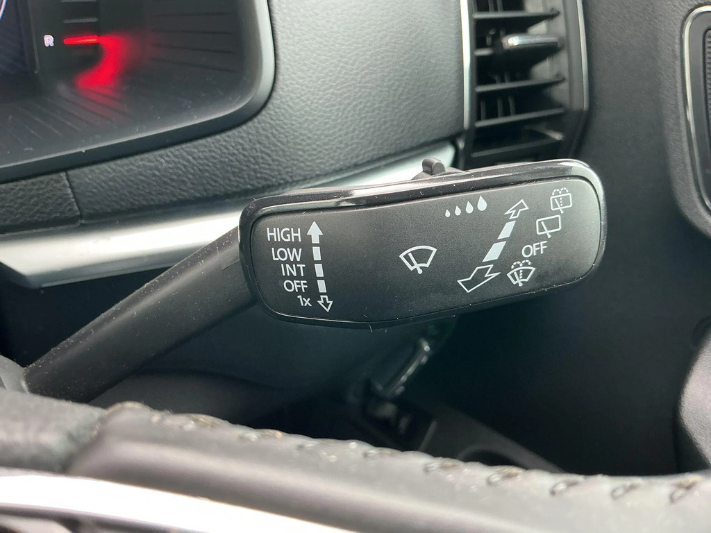 Skoda Karoq Se Technology Black #29