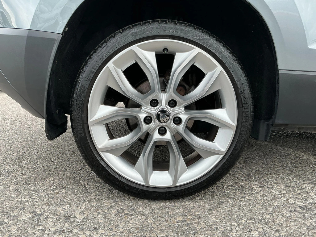 Skoda Karoq Se Technology Black #15
