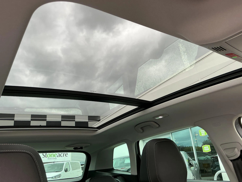 Skoda Karoq Se Technology Black #43