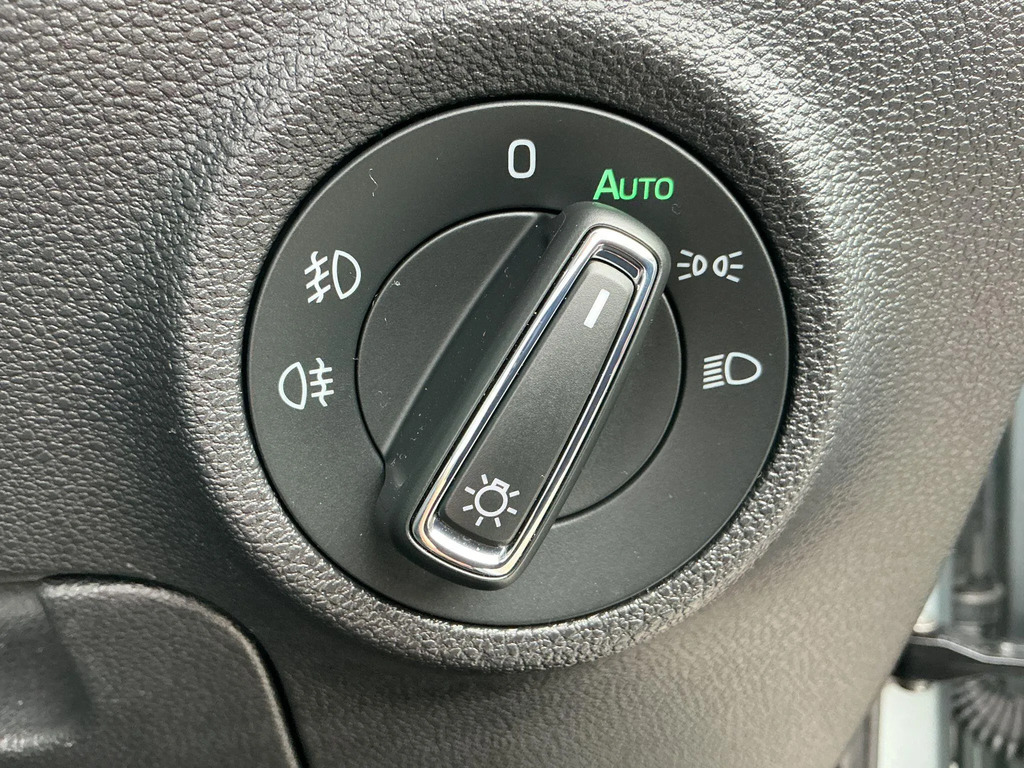 Skoda Karoq Se Technology Black #32
