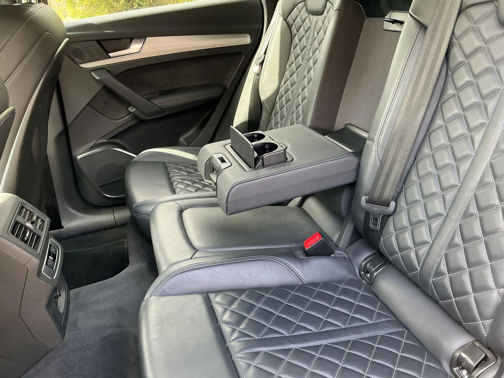 Audi Q5 Tfsie Black Edition White #20
