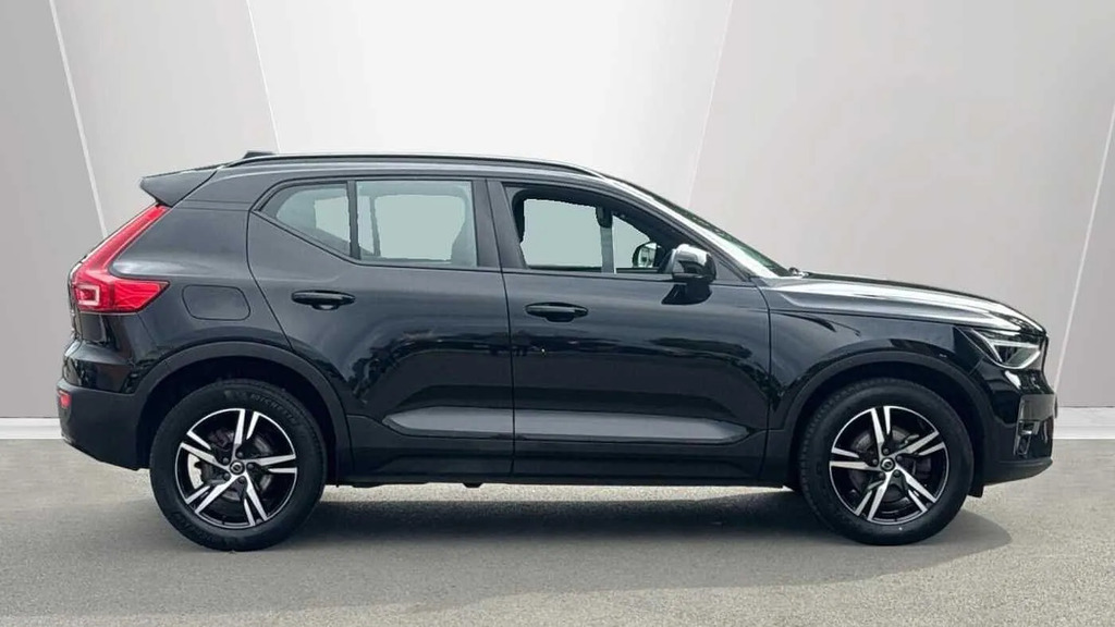 Volvo XC40 2.0 B3p Plus Dark #3