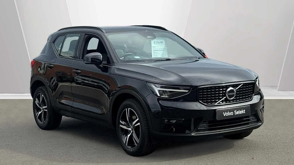 Volvo XC40 2.0 B3p Plus Dark