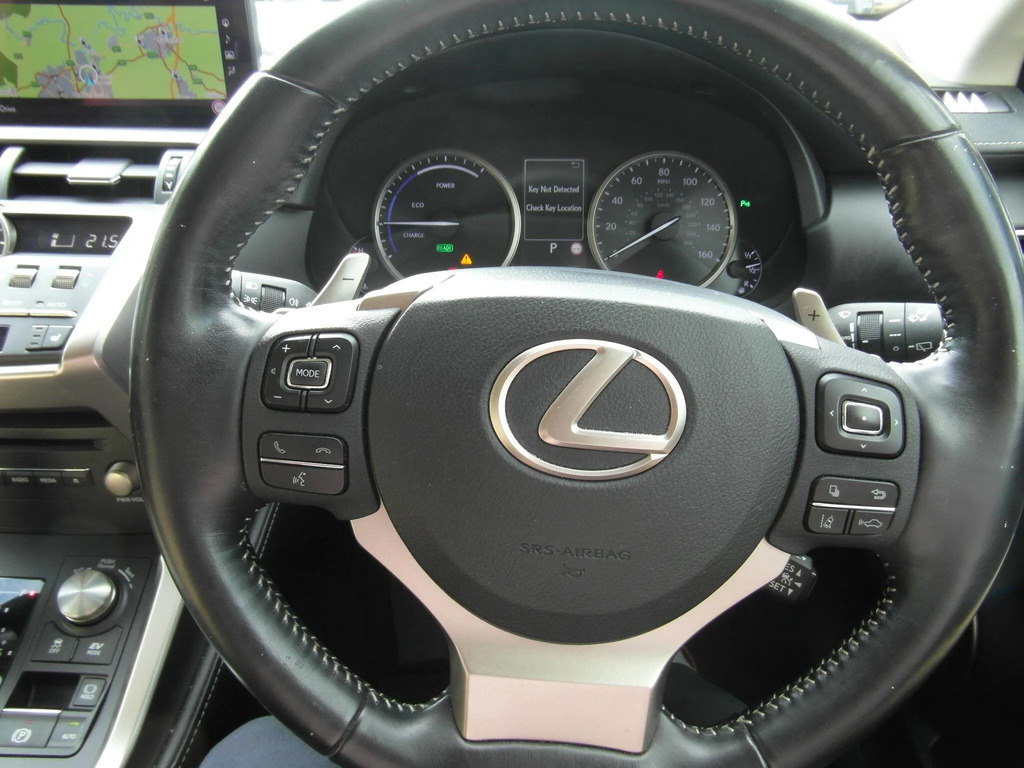 Lexus NX 2.5 300H 195 Bhp White #30