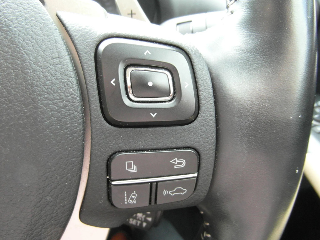 Lexus NX 2.5 300H 195 Bhp White #17
