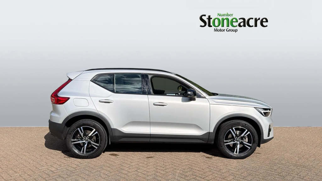Volvo XC40 2.0 B3p Plus Dark #3