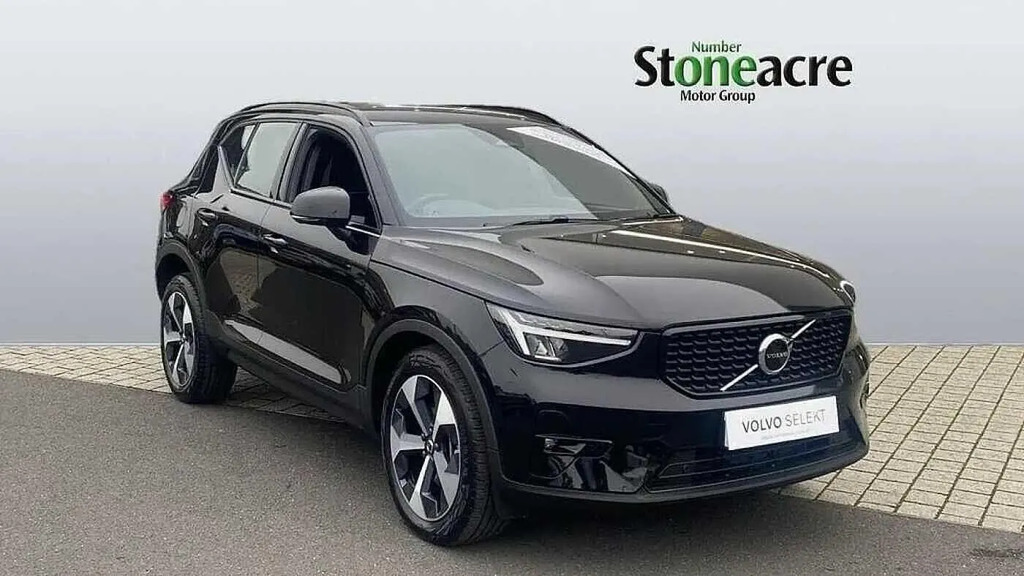Volvo XC40 2.0 B3p Plus Dark