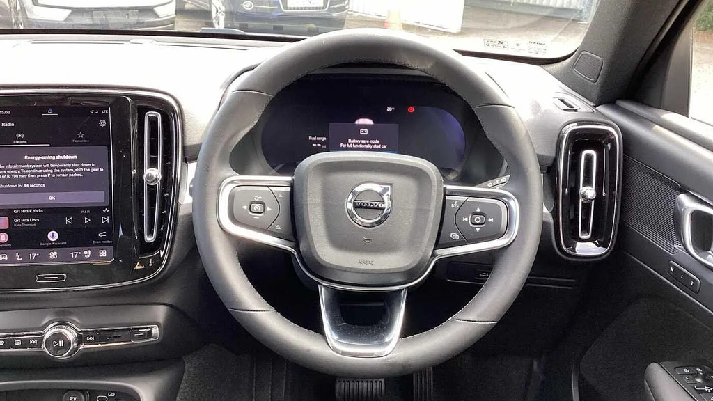 Volvo XC40 2.0 B3p Plus Dark #5
