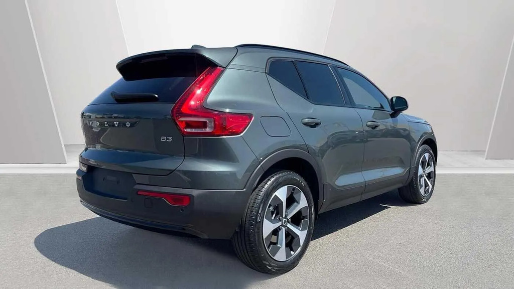 Volvo XC40 2.0 B3p Plus Dark #2