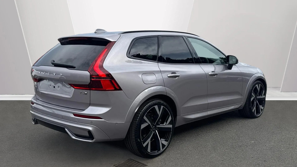 Volvo XC60 Ultra Black #28