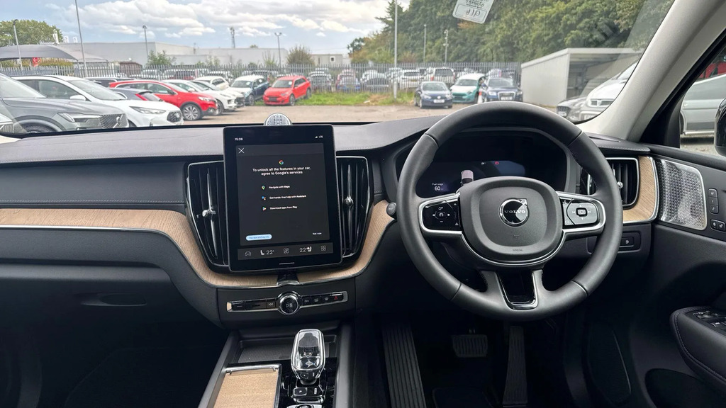 Volvo XC60 Ultra Black #31