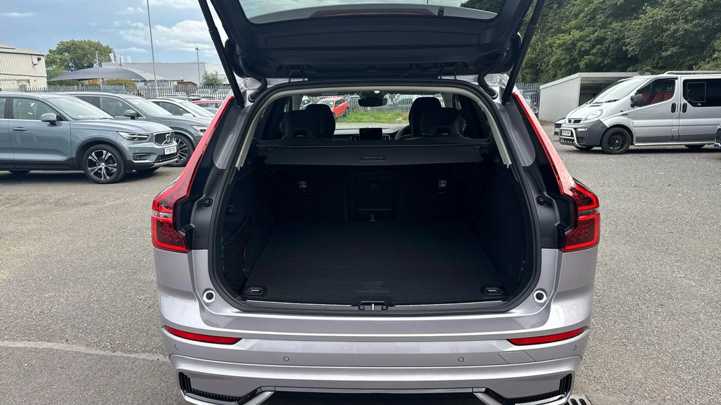 Volvo XC60 Ultra Black #37