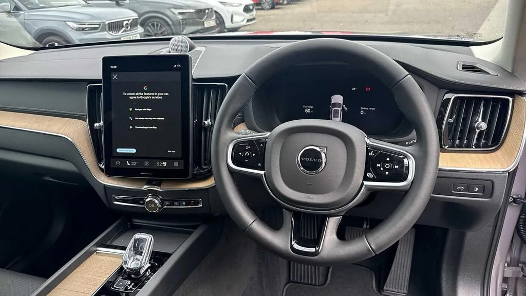 Volvo XC60 Ultra Black #8