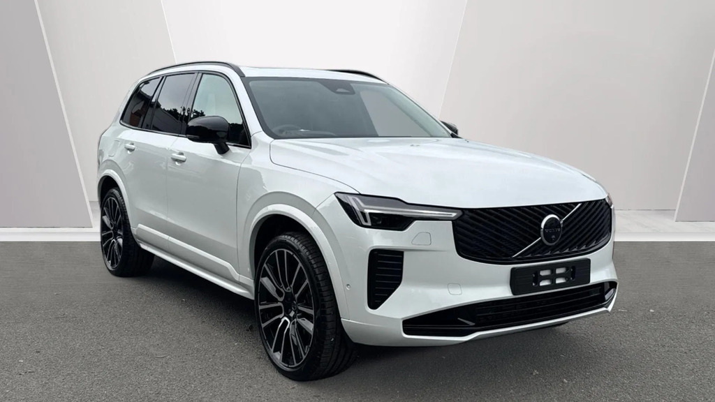 Volvo XC90 Ultra Black #34