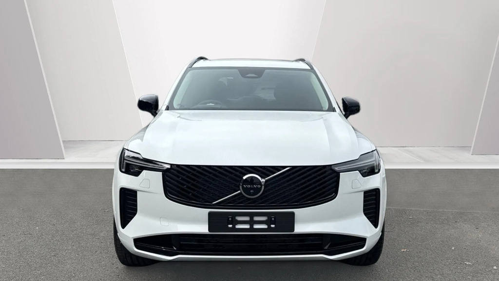 Volvo XC90 Ultra Black #35