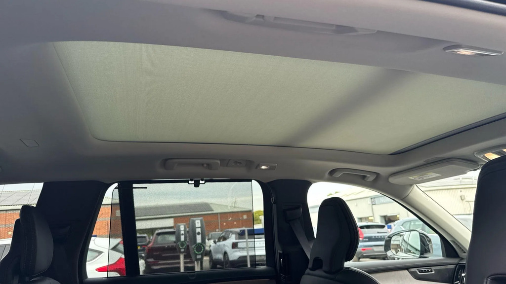 Volvo XC90 Ultra Black #62