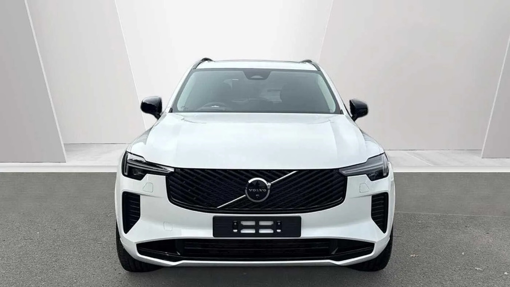 Volvo XC90 Ultra Black #8