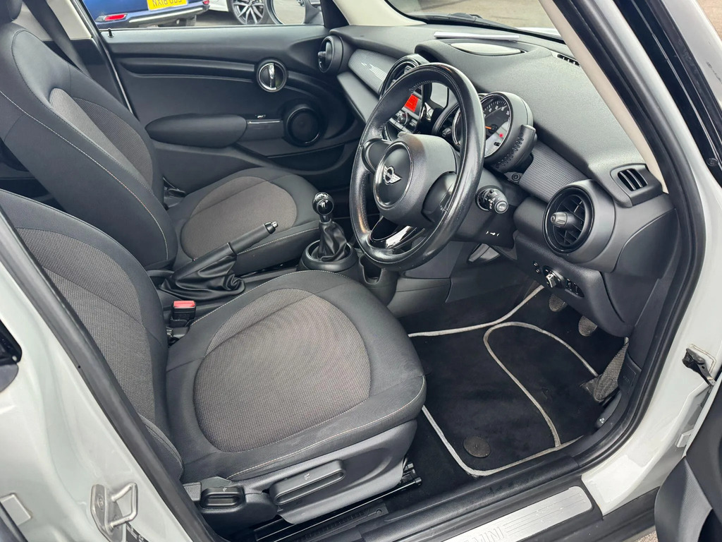 Mini Hatch 2016 1.5 Cooper Hatchback Euro 6 Red #9