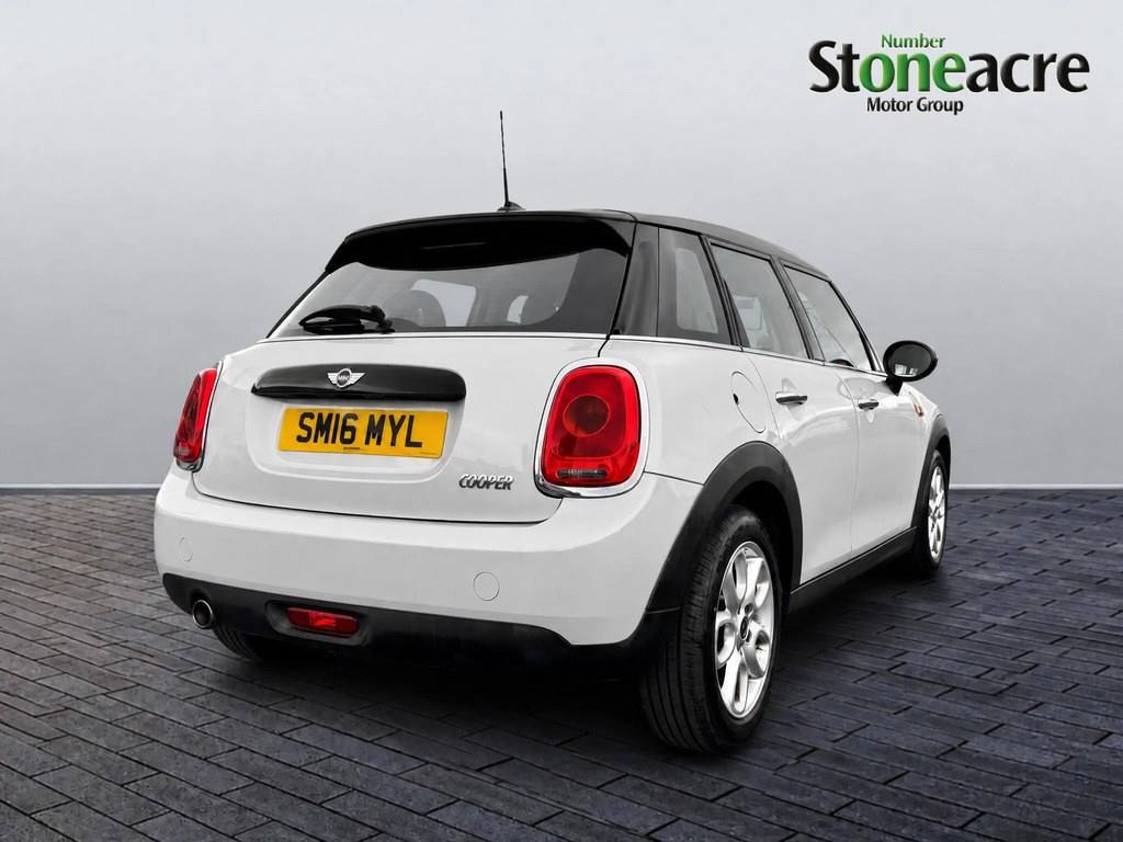 Mini Hatch 1.5 Cooper Euro 6 Ss #2