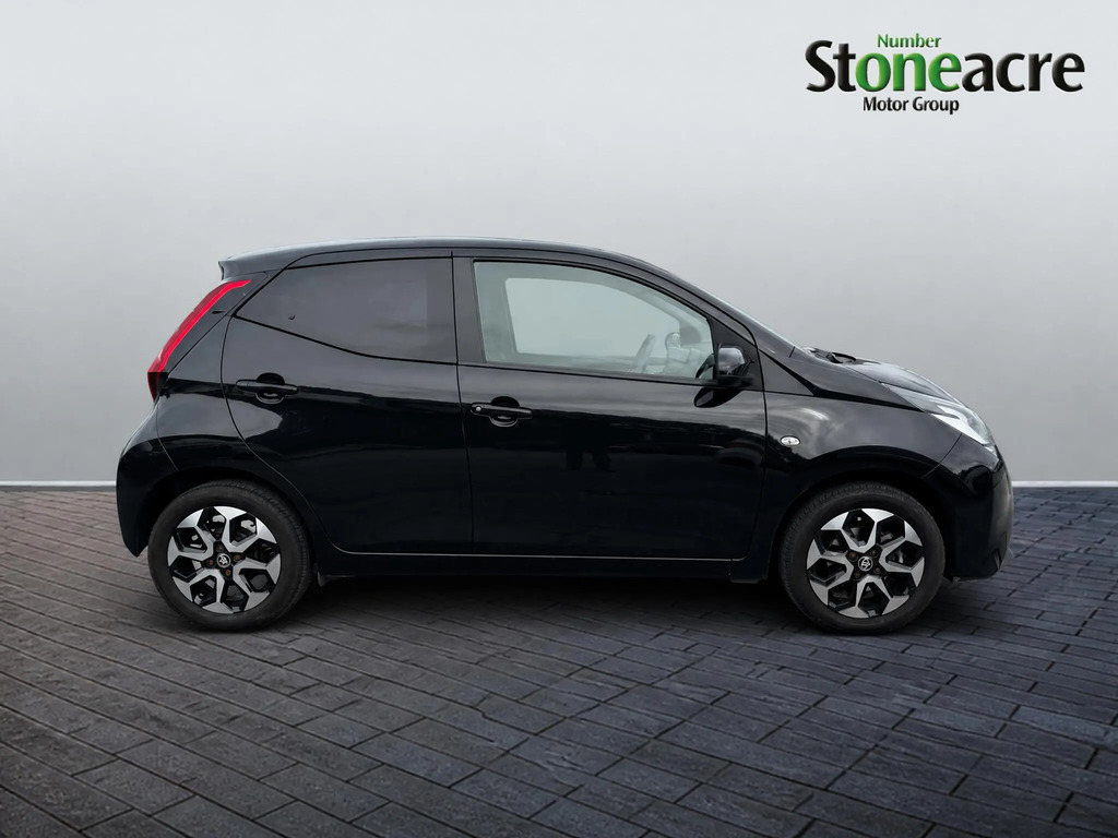 Toyota Aygo Hatchback Red #7