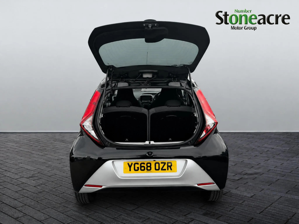 Toyota Aygo Hatchback Red #13