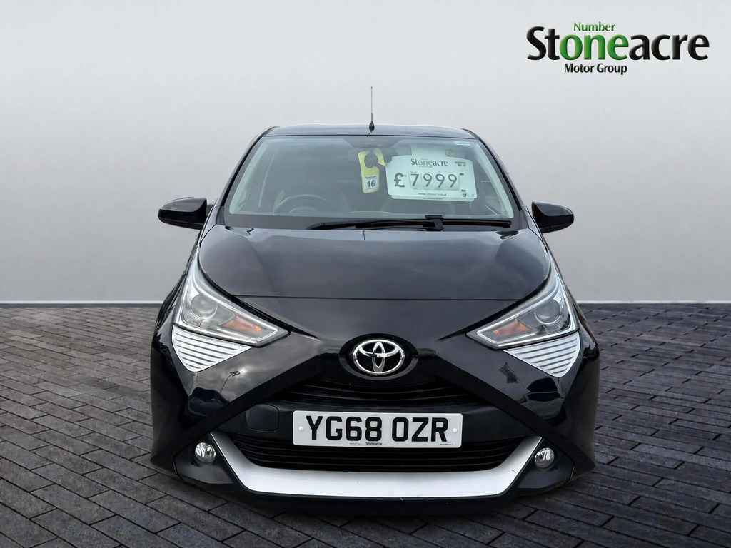 Toyota Aygo 1.0 Vvt-i X-plore Hatchback