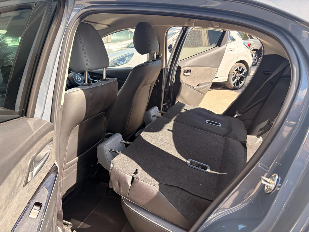 Mazda 2 1.5I Hybrid Agile Cvt Black #14