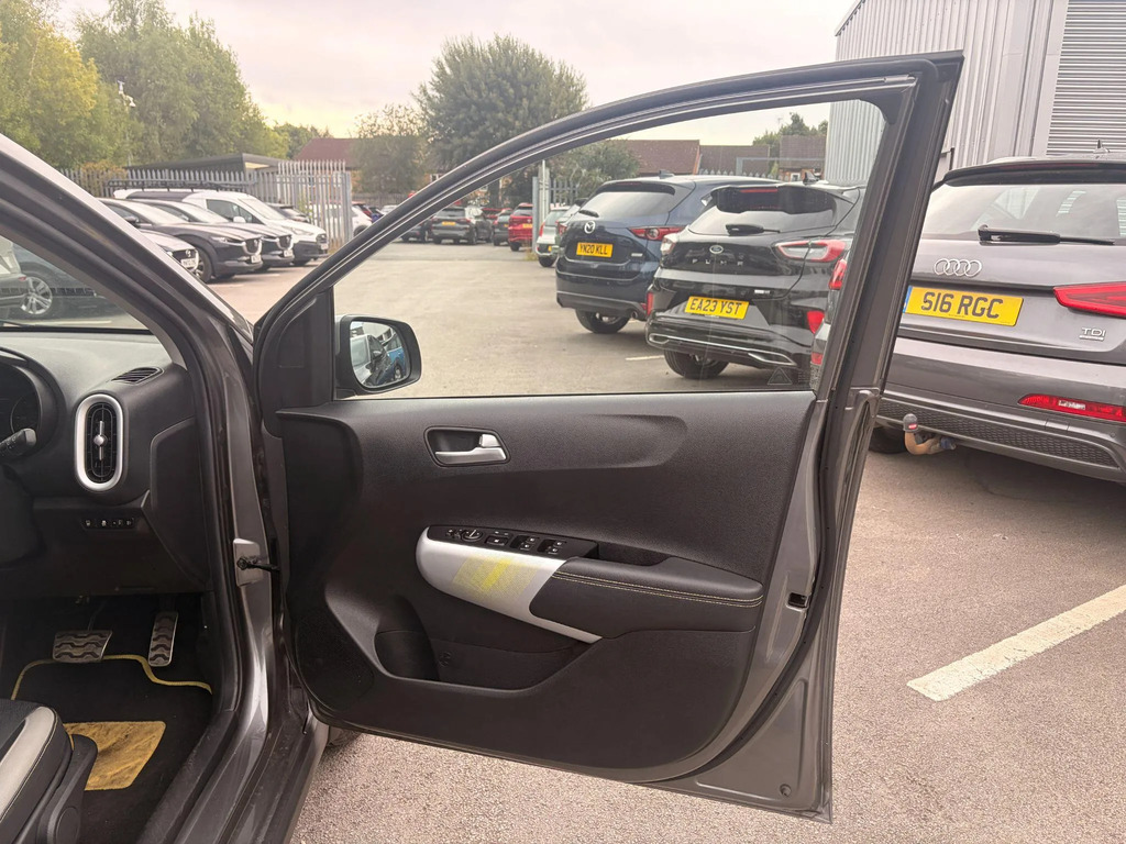 Kia Picanto Picanto 3 Yellow #20