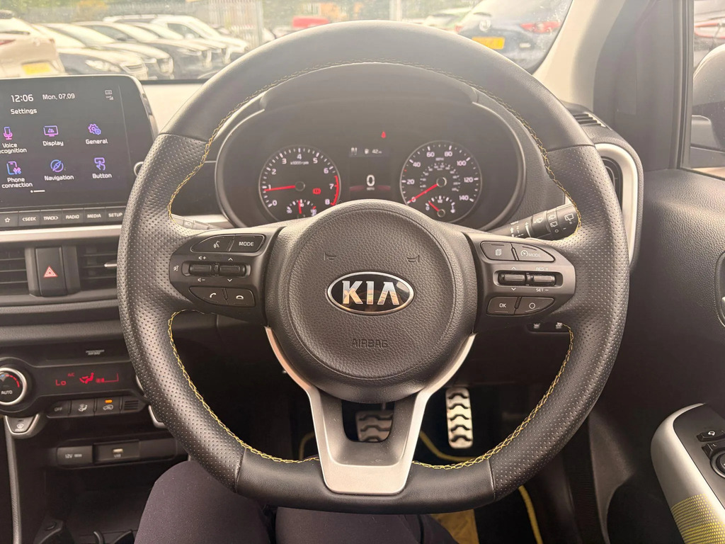 Kia Picanto Picanto 3 Yellow #35