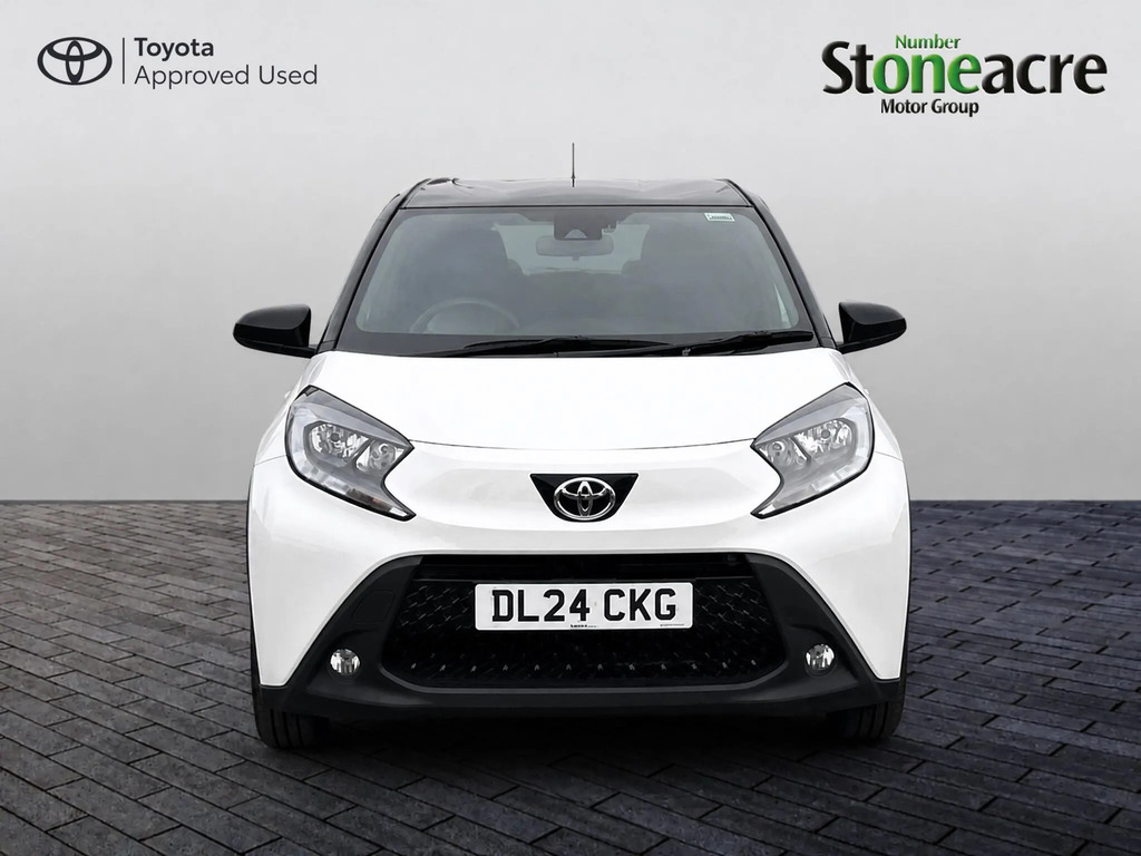 Toyota Aygo X Edge Beige #8