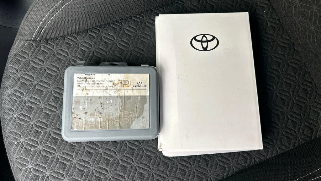 Toyota Aygo X Edge Beige #29
