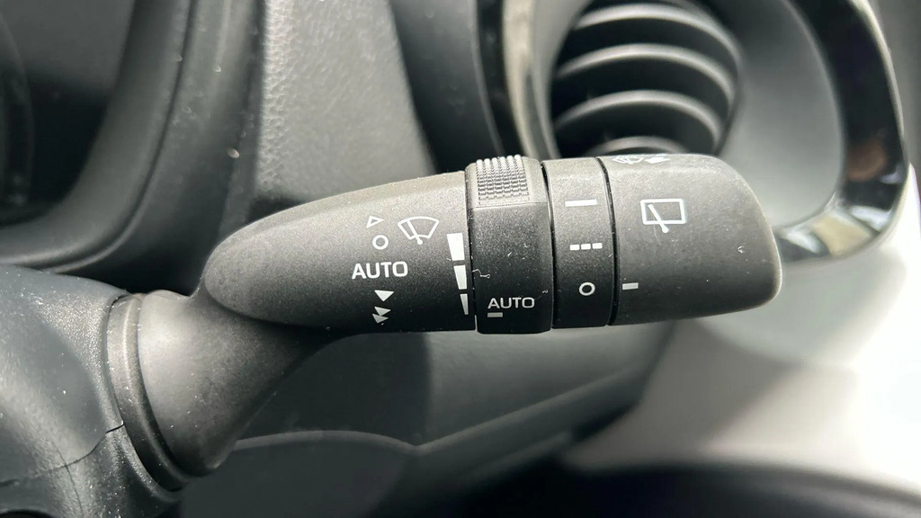 Toyota Aygo X Edge Beige #24