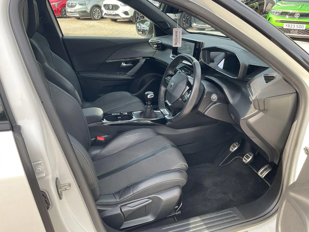 Peugeot 2008 Active Premium MK22VHM White #10
