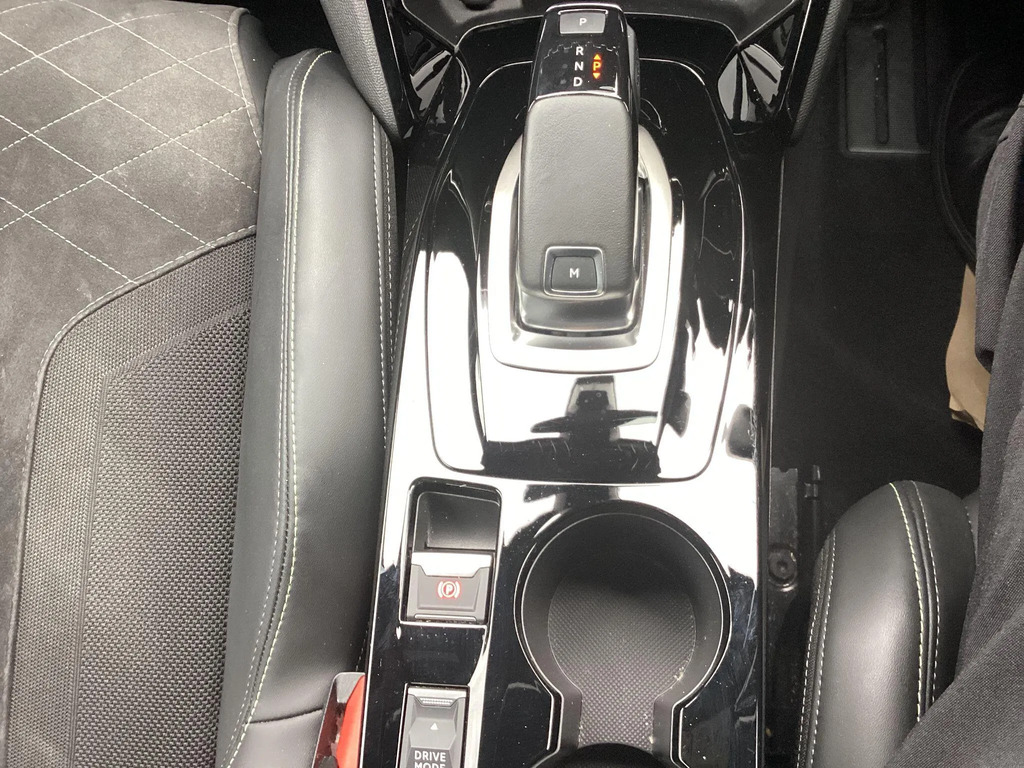 Peugeot 2008 Puretech Ss Allure Grey #15