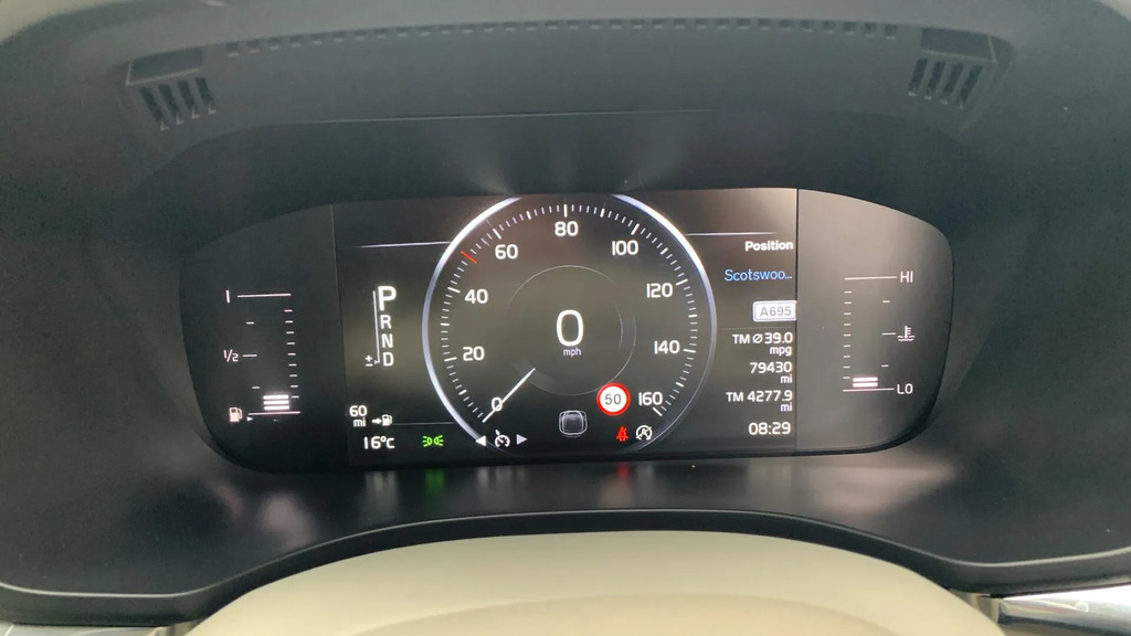 Volvo XC60 Suv #2