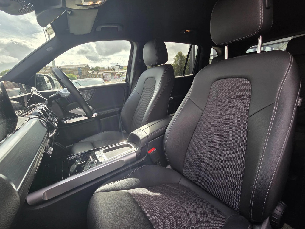 Mercedes-Benz GLB Class Sport Executive Black #20