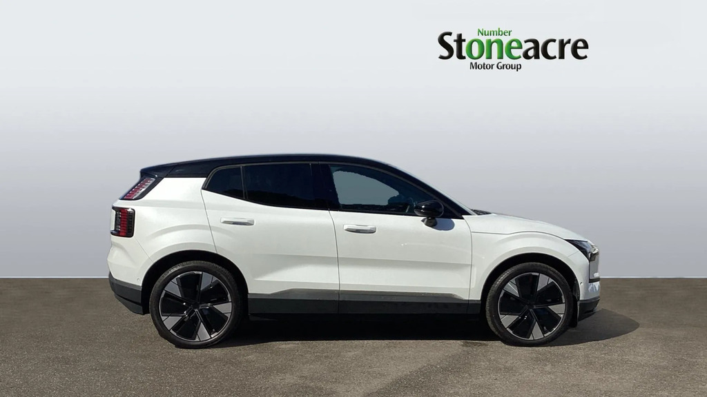 Volvo EX30 Single Motor Extended Range 69Kwh Ultra #3